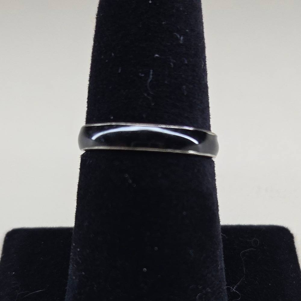 Black Enamel Silver Tone Minimalist Stackable Band Ring Size 7.5 Goth Whimsigoth